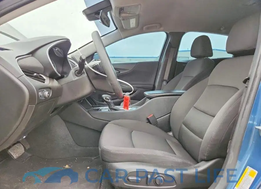 1G1ZD5ST6RF211710# 7