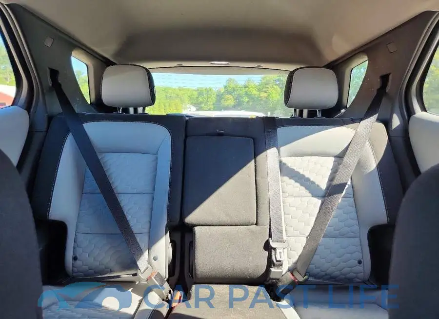 2GNAXREV2J6337035# 10