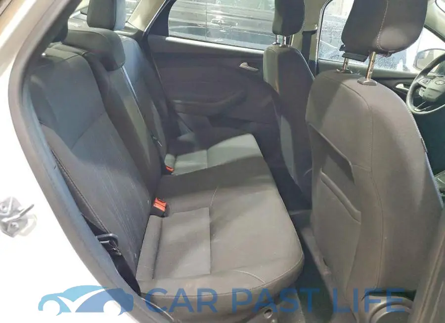 1FADP3F2XJL326305# 10