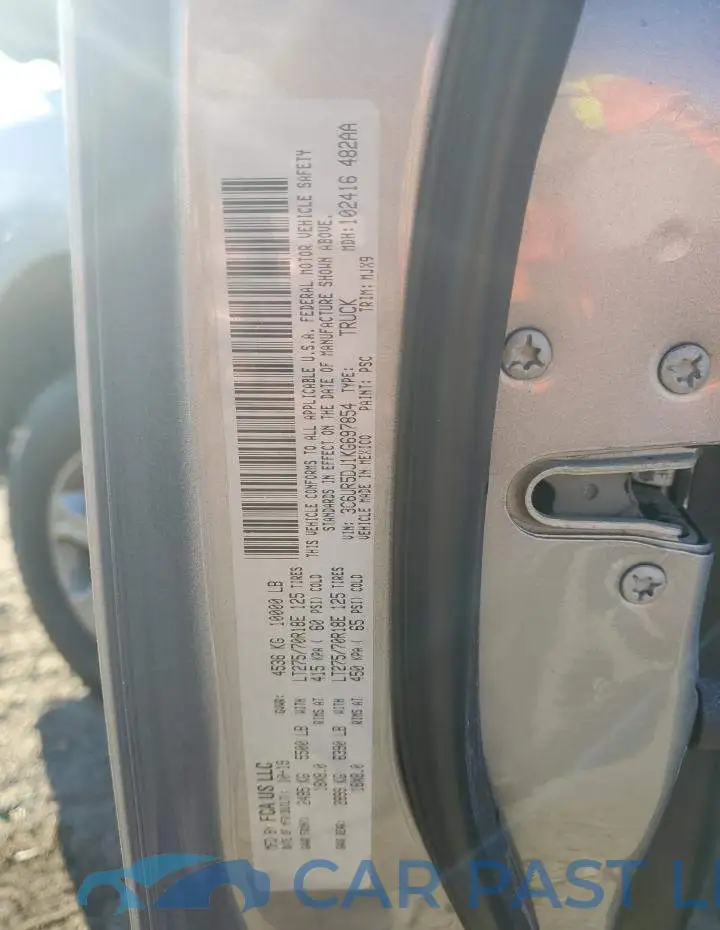 3C6UR5DJ1KG697854# 12