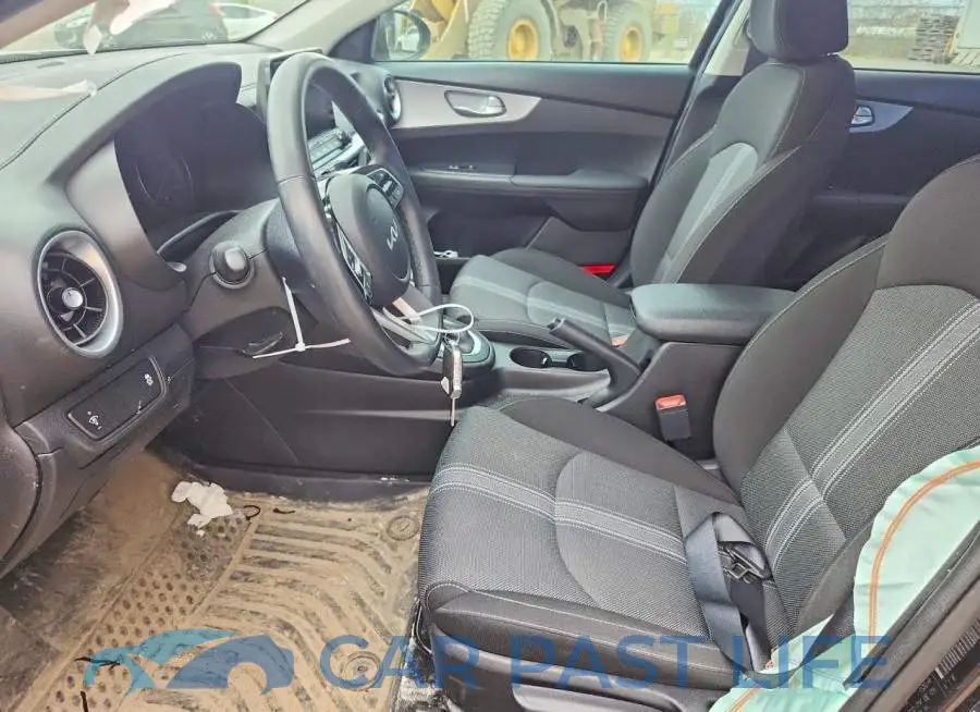 3KPF24AD3PE679082# 7