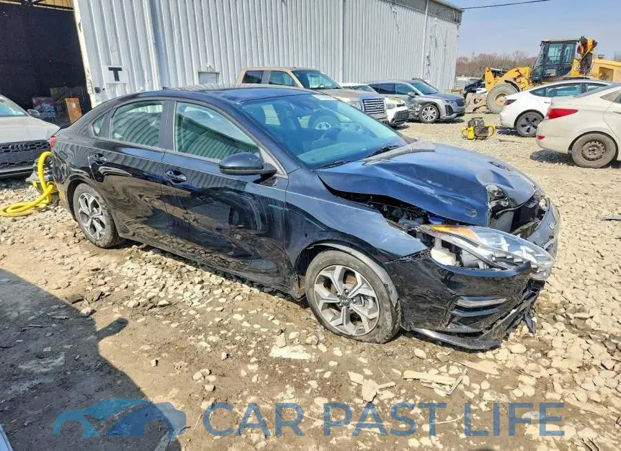 3KPF24AD5ME402249# 4