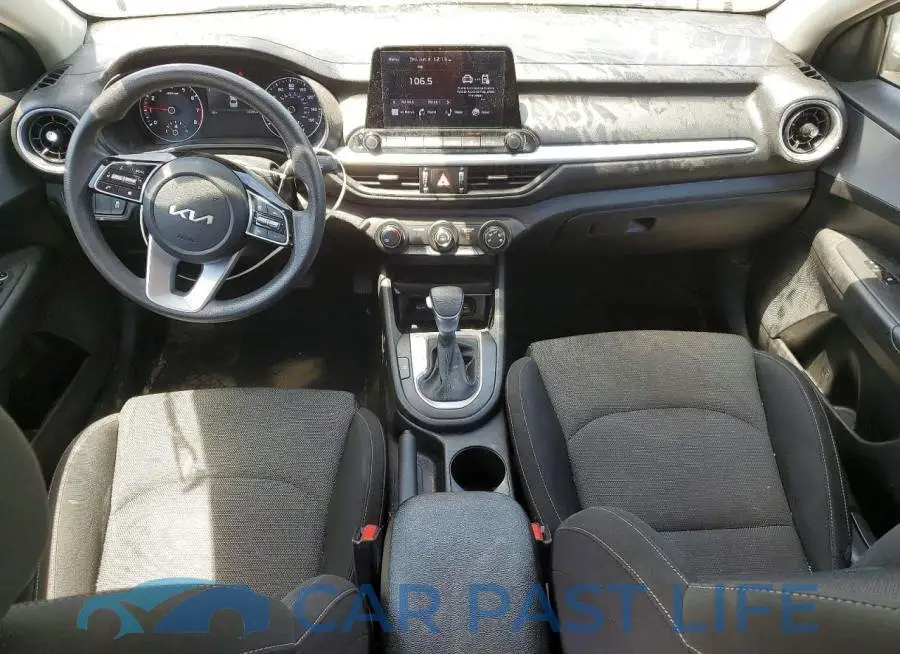 3KPF24AD8PE567751# 8