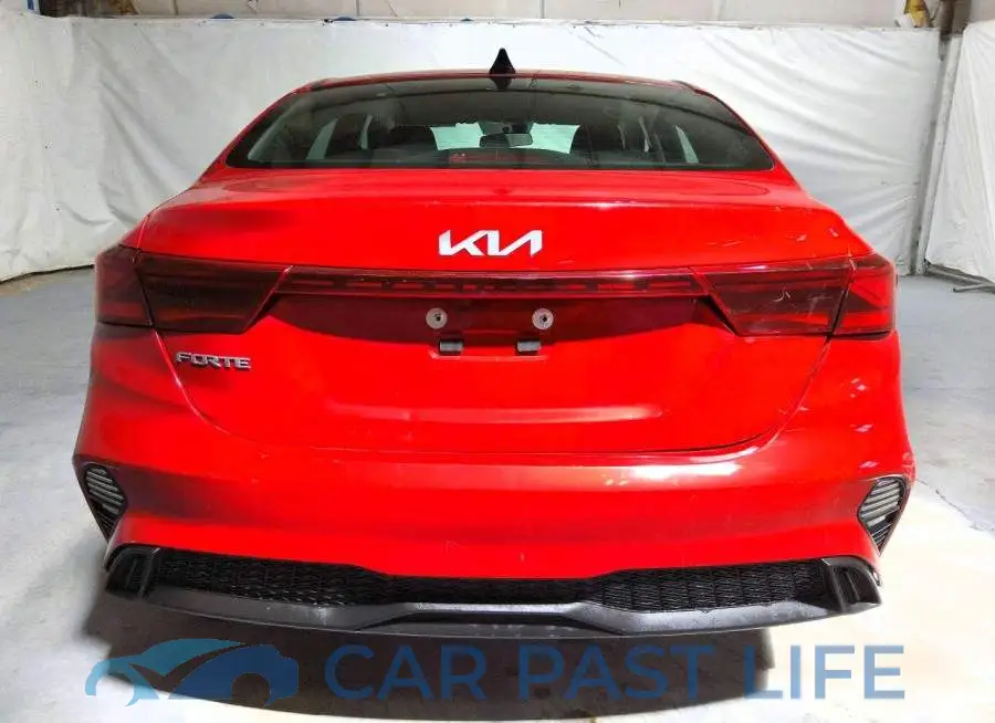 3KPF24AD8RE722513# 6