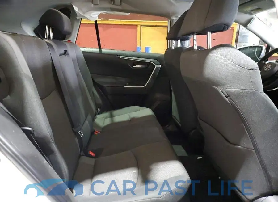 4T3RWRFV8PU104898# 11