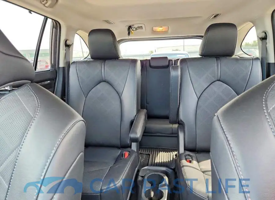 5TDEBRCH8RS603228# 10