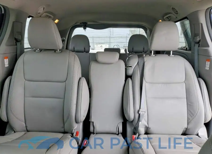 5TDYZ3DC5KS995504# 10