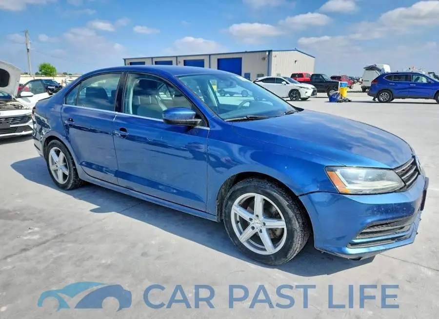 3VW2B7AJ9HM303948# 4