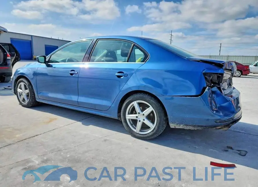 3VW2B7AJ9HM303948# 2