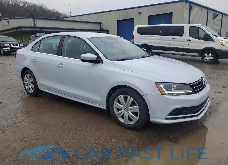 3VW2B7AJXHM414895# 4