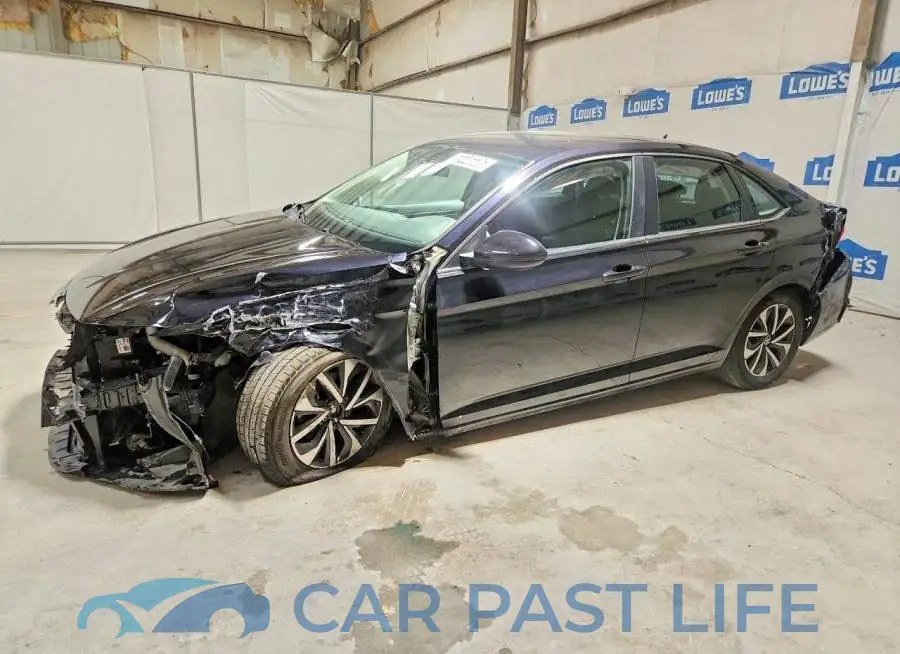 3VW5M7BU8RM009779# 1