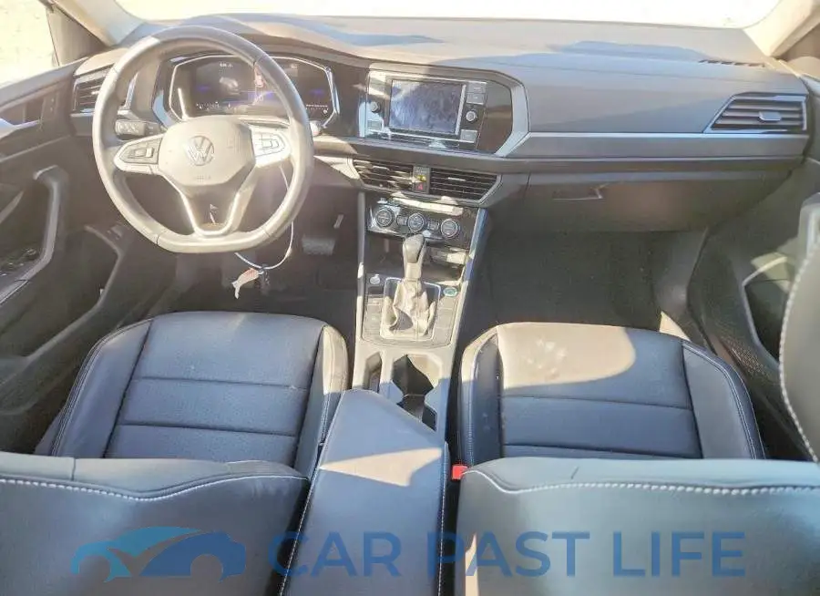3VW7M7BU6RM057578# 8