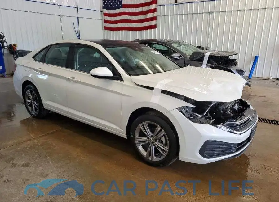 3VW7M7BU8PM025051# 4