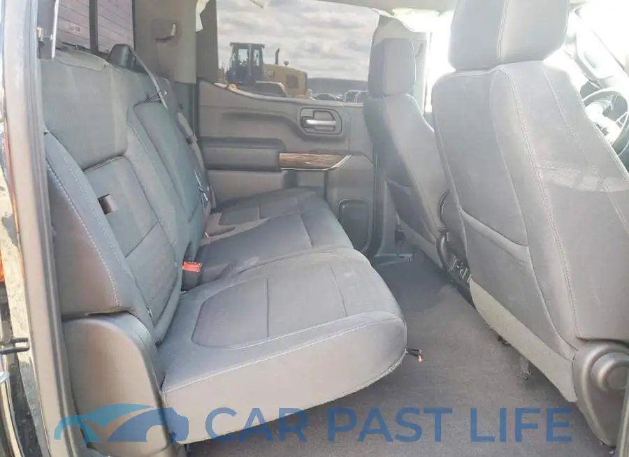 3GTU9BED9KG216880# 10