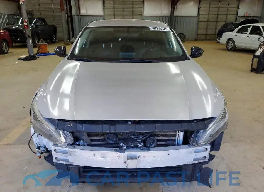 1N4BL4CV4KC198104# 5
