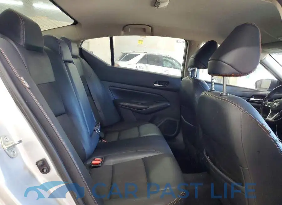 1N4BL4CV4KC198104# 10