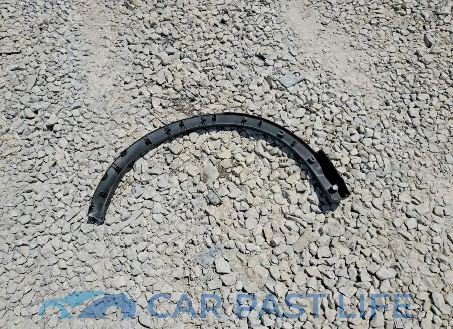 JN1BJ1CP9KW226965# 13