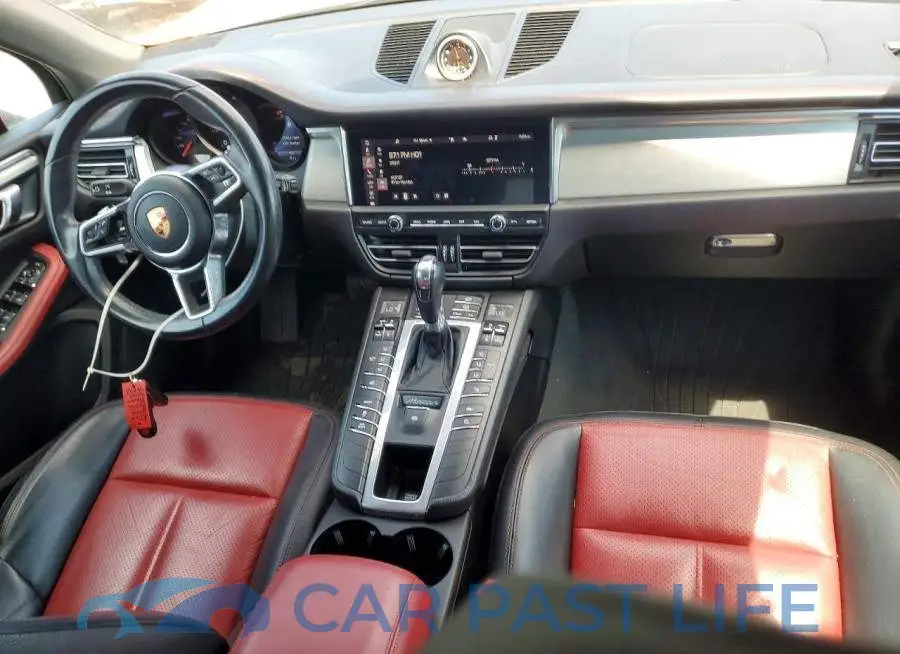 WP1AA2A59LLB01109# 8