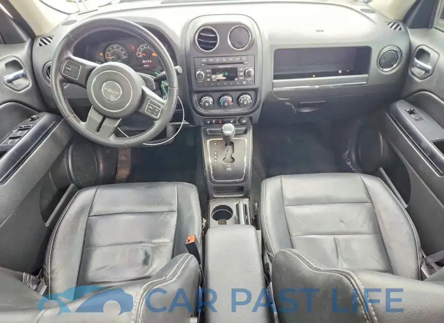 1C4NJRFB3HD195404# 8
