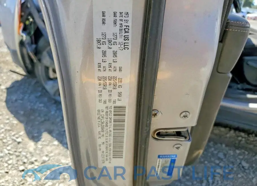 1C4PJLCB0JD596490# 13