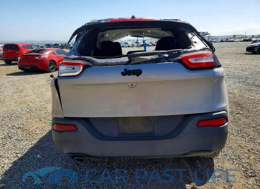 1C4PJLCB0JD596490# 6