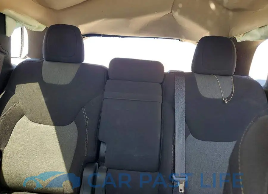 1C4PJLCB0JD596490# 10