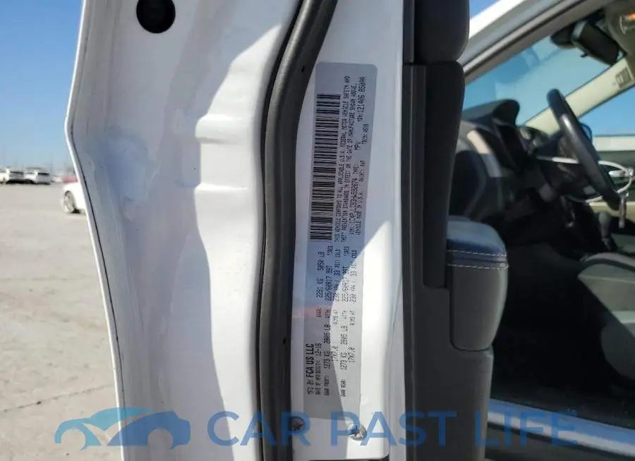 1C4PJLCB3HW592674# 13