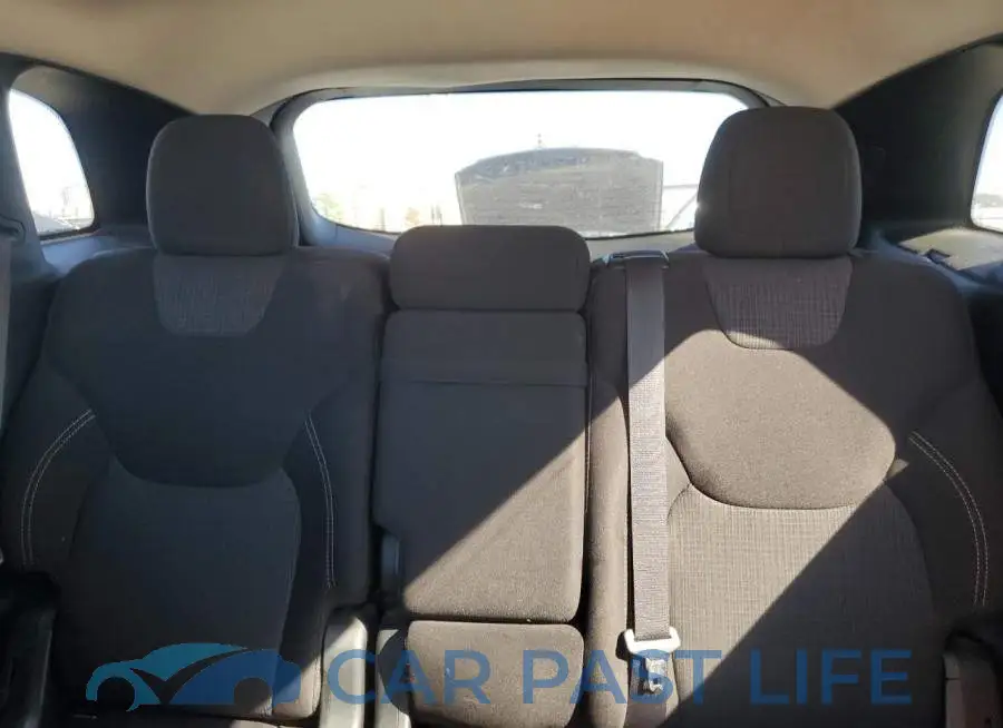 1C4PJLCB3HW592674# 10