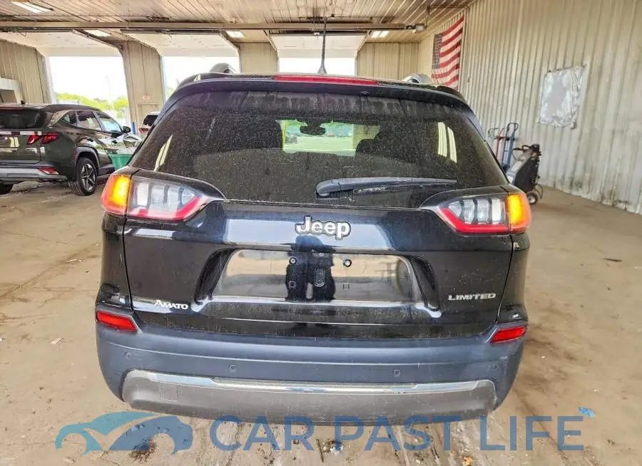 1C4PJLDB2KD427653# 6