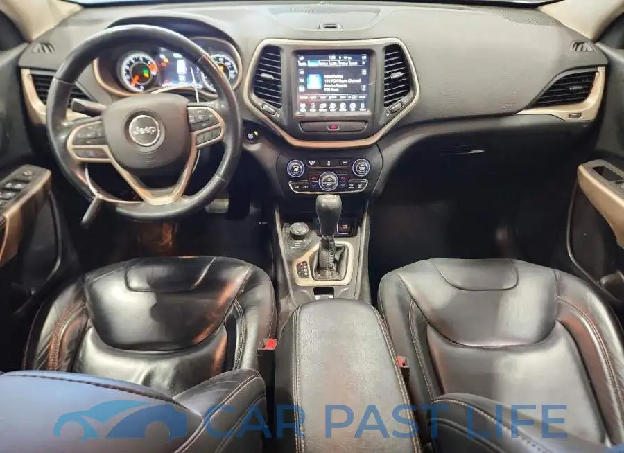1C4PJMDB0HW600881# 8