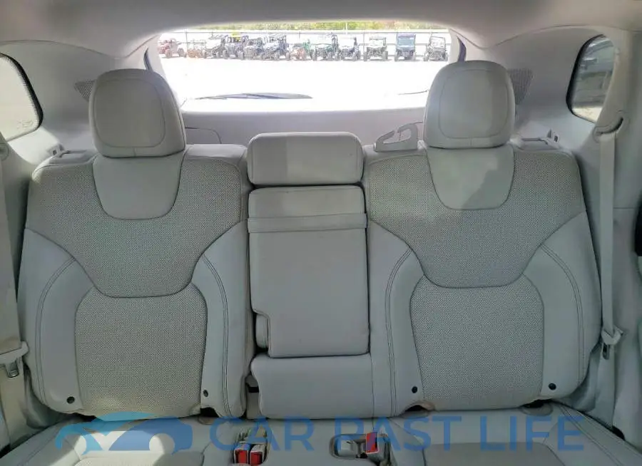 1C4PJMDX8KD346898# 10