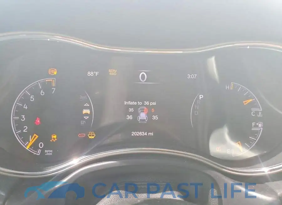 1C4RJFBG8HC922768# 9