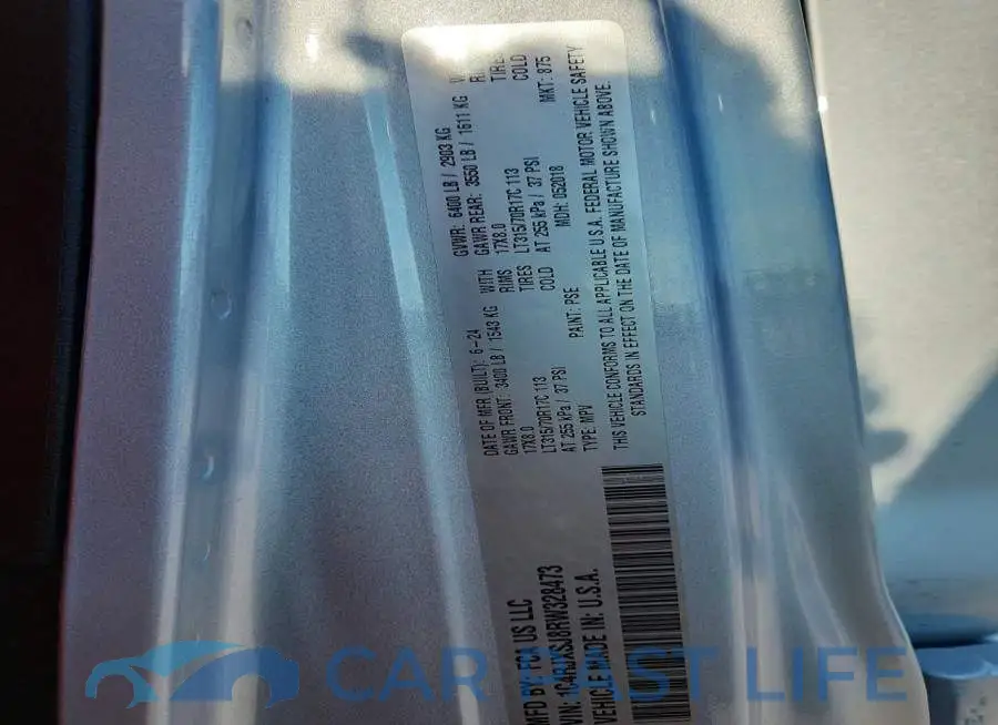 1C4RJXSJ8RW328473# 13