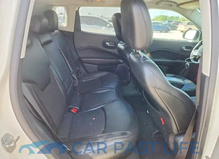 3C4NJDDB7LT170739# 11