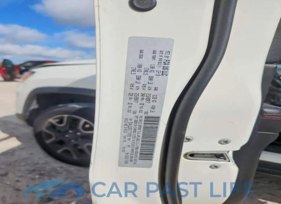 3C4NJDDB7LT170739# 13