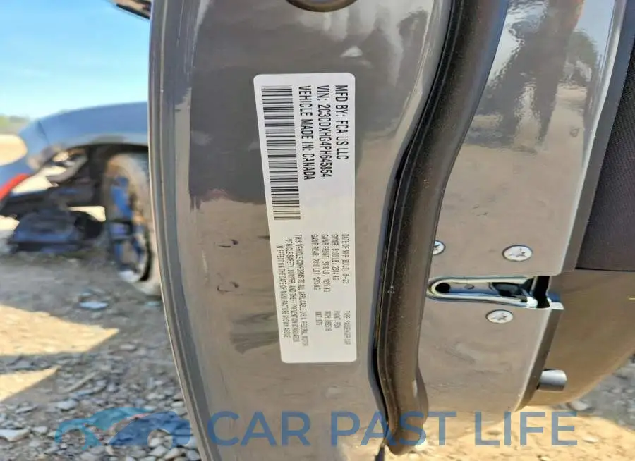 2C3CDXHG4PH645854# 13
