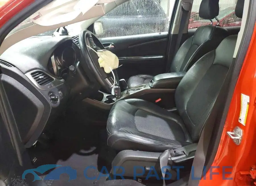 3C4PDCGB4JT382744# 7