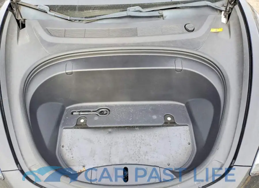 5YJ3E1EA8JF156909# 11
