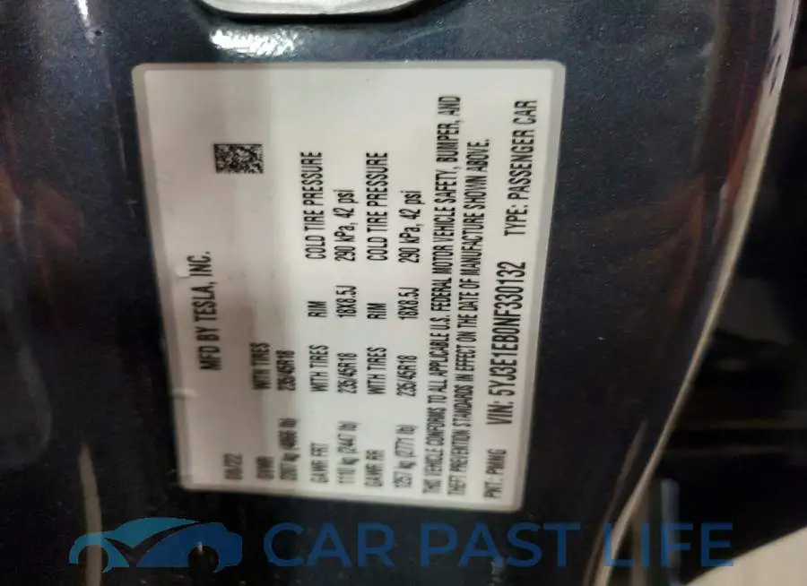 5YJ3E1EB0NF330132# 12
