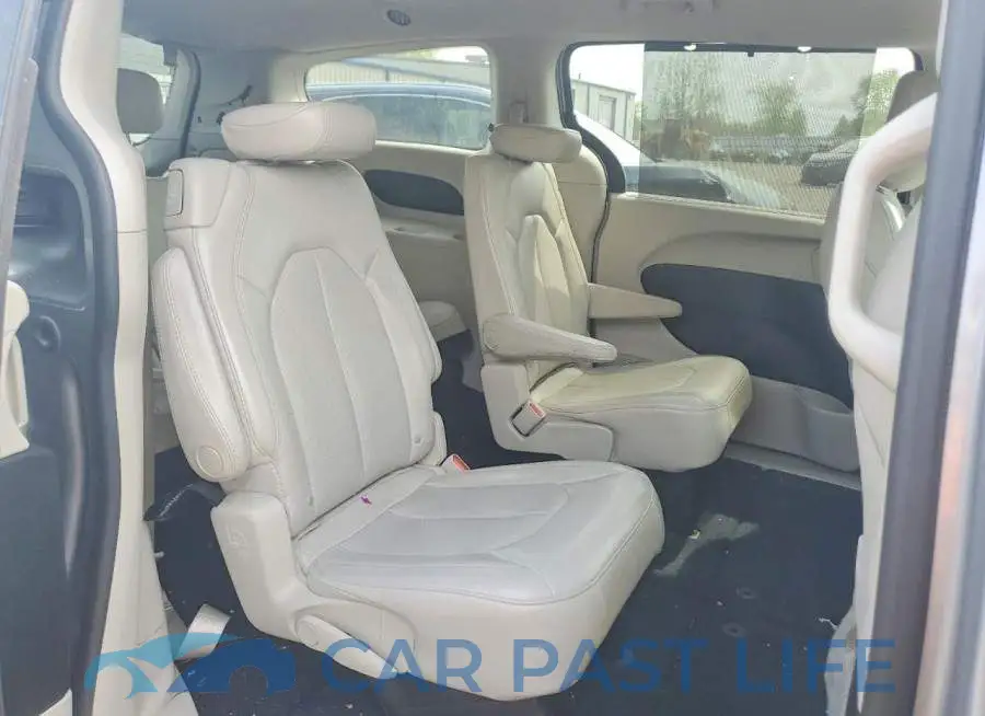 2C4RC1DG4MR506485# 11