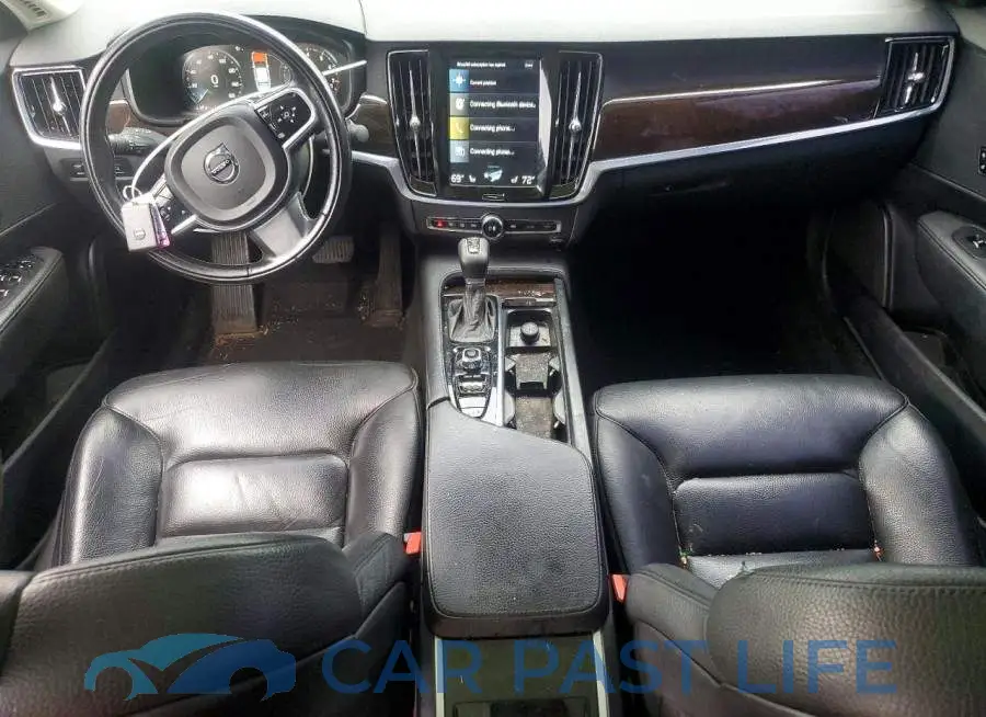 LVY982MK5JP021113# 8