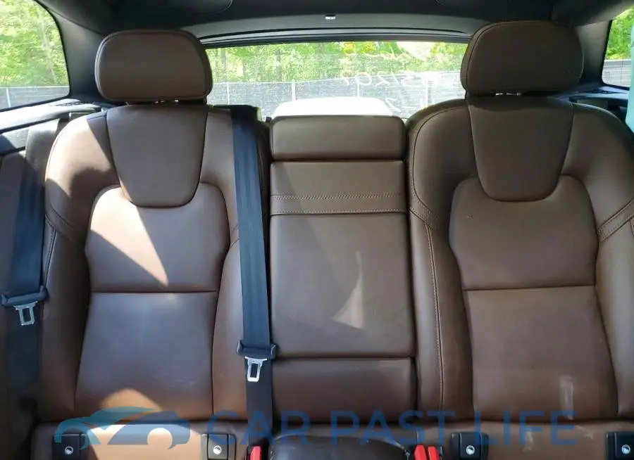 YV4102RL8M1831207# 10