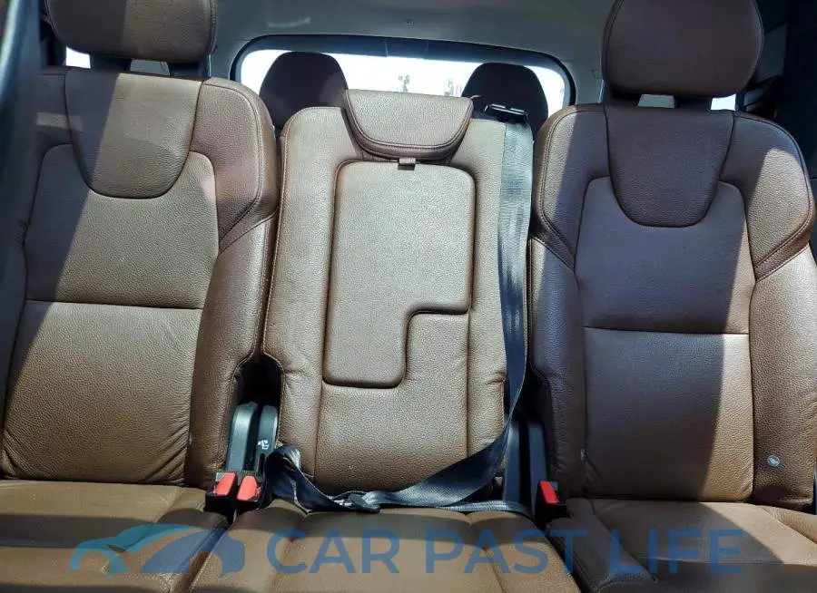YV4A22PK6L1563664# 10