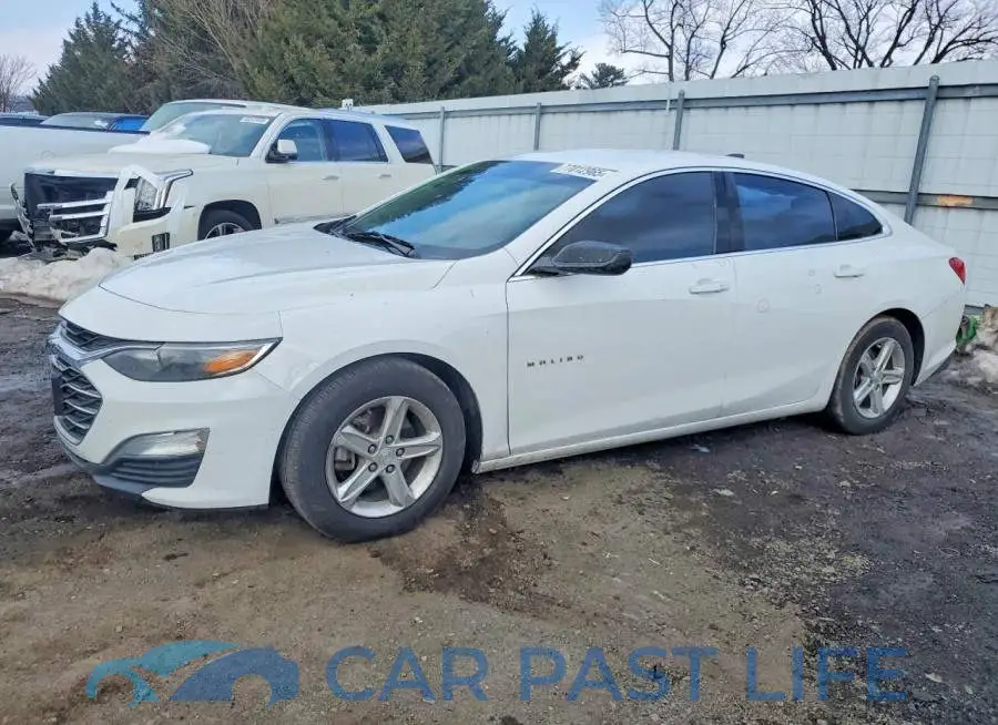 1G1ZB5ST2LF157738# 1