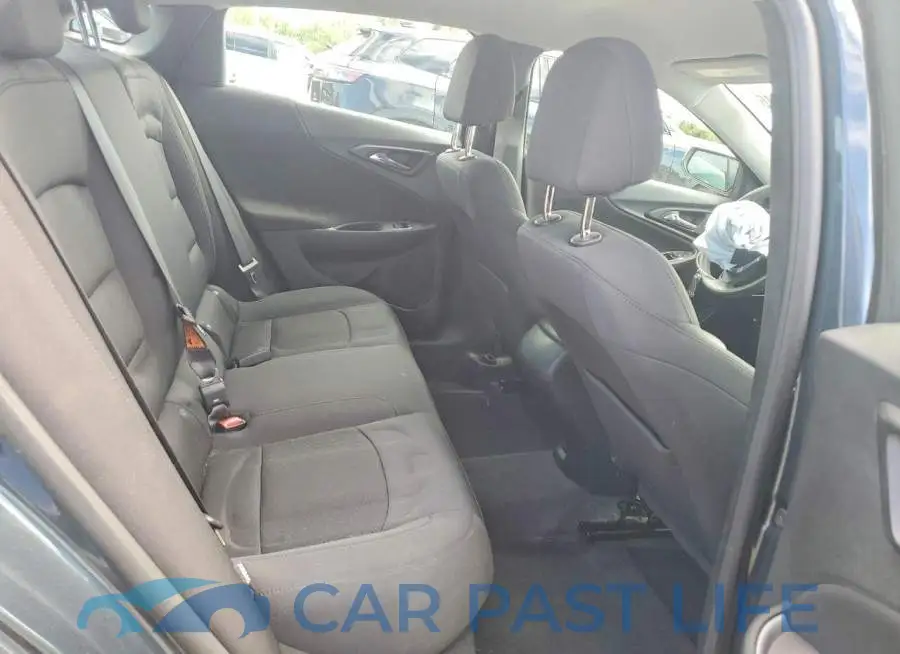 1G1ZC5ST2MF083686# 10