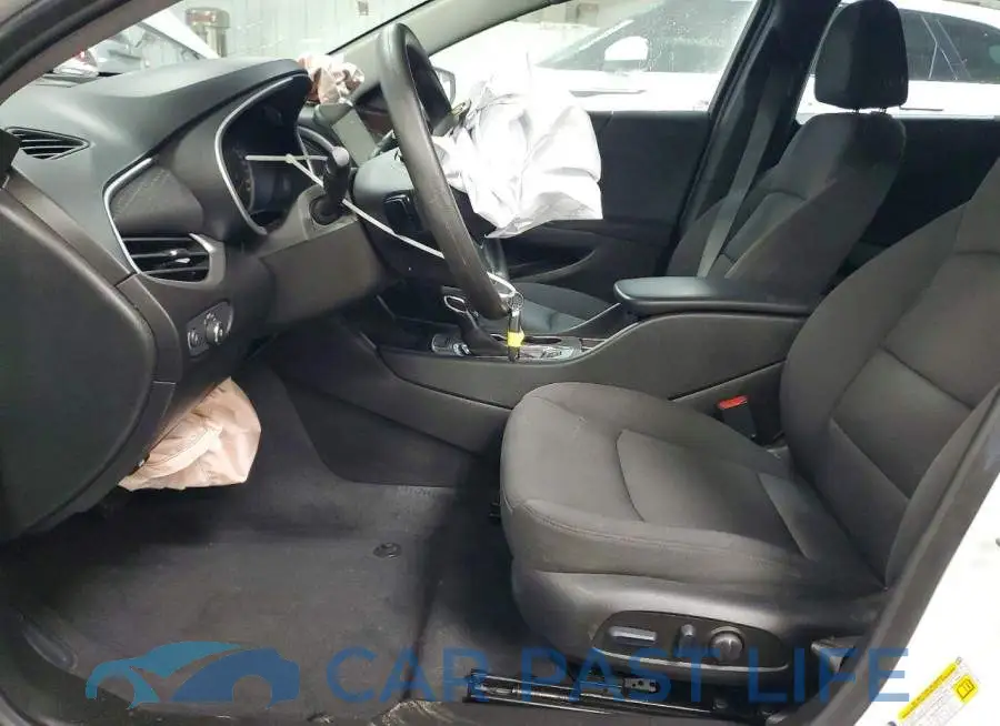 1G1ZC5ST4PF153693# 7