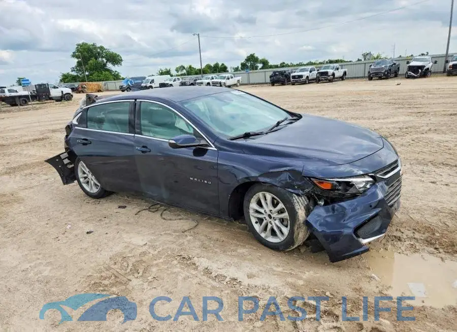 1G1ZD5ST1JF101832# 4
