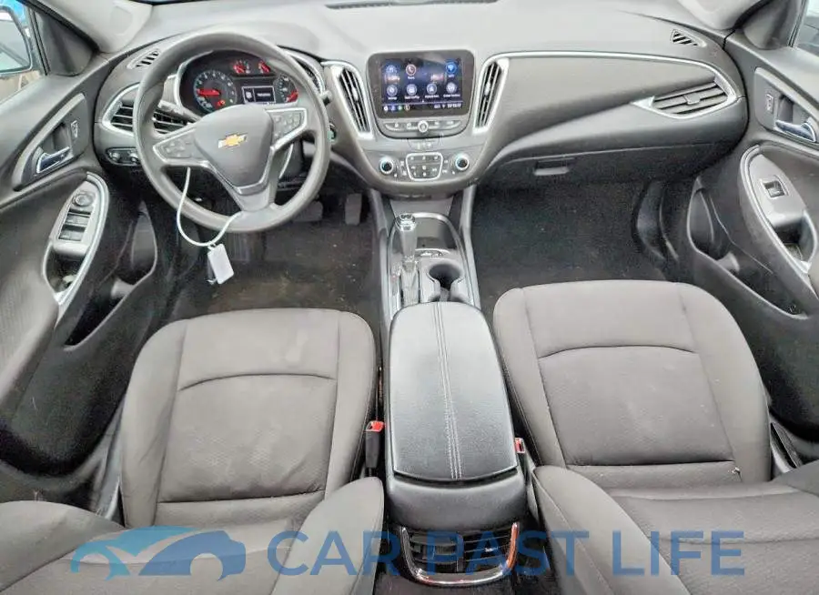 1G1ZD5ST2LF111367# 8