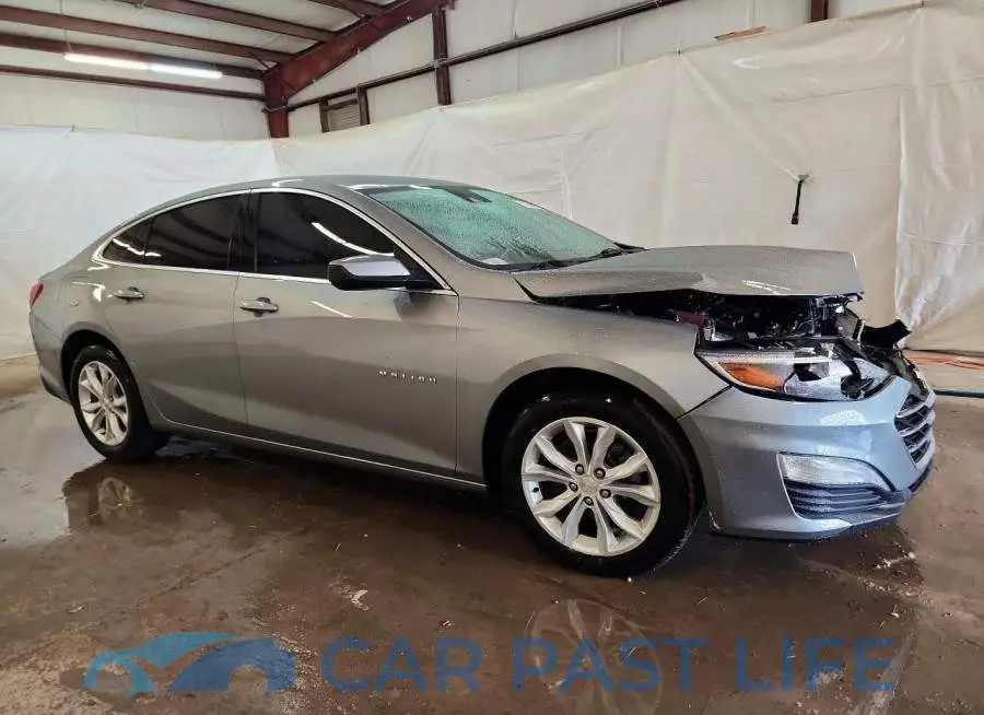 1G1ZD5ST3PF142195# 4