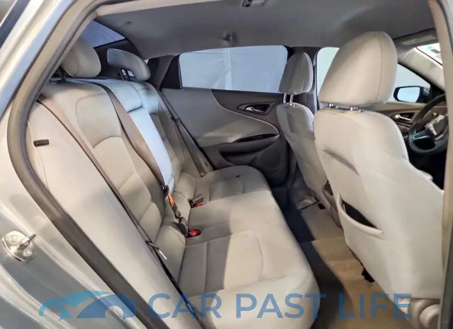 1G1ZD5ST3PF142195# 10